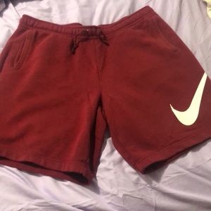 Men’s Nike size 2 XL shorts burgundy color